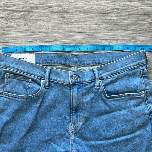H&M Blue Jeans Skinny Fit 38/32 - Picture 3 of 5